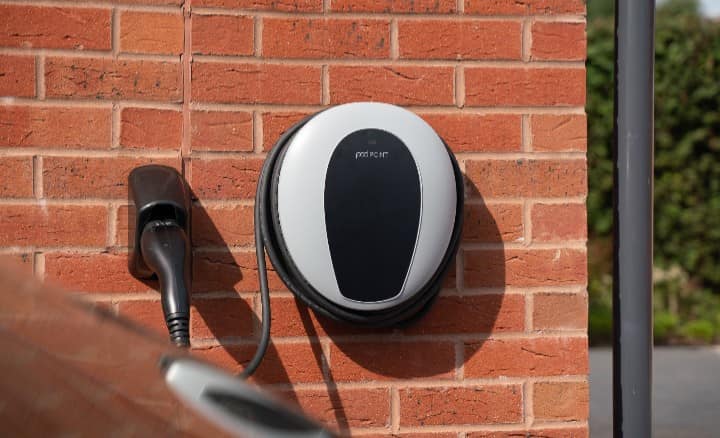 ev charge point electrician based in bristol